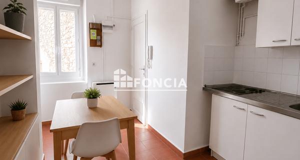 À vendre Immeuble 143 m² - Nîmes 30900