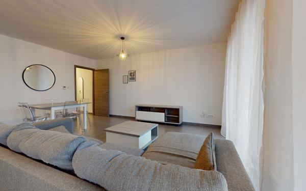 Appartement à vendre    2 pièces • 55 m2 Manom