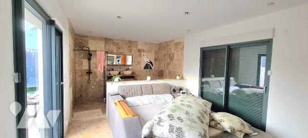 Pavillon à vendre Saint-Fort en Mayenne (53), comprenant :