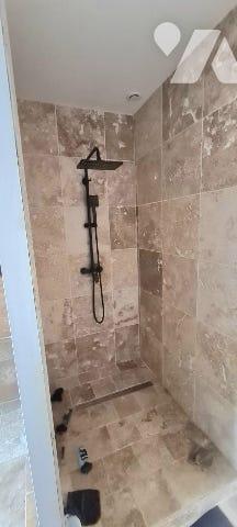 Pavillon à vendre Saint-Fort en Mayenne (53), comprenant :