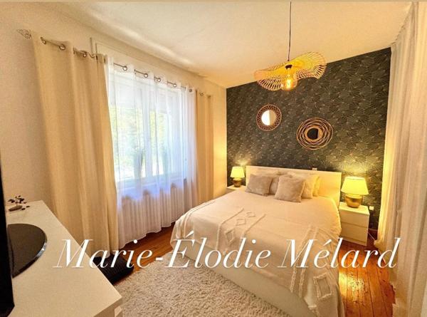 Maison Familiale Spacieuse à Réhon – 200 m², 6 Chambres, Jardin, 2 Garages