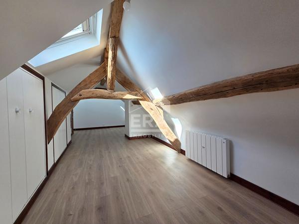 Maison rénovée à louer à ORMES - 71m² - 93m² au sol