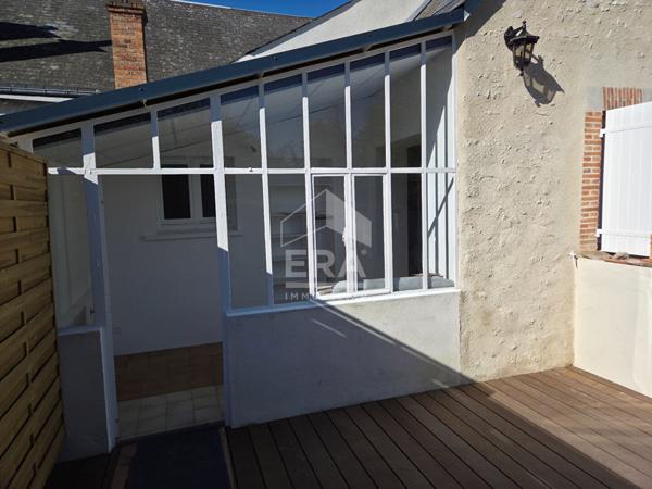 Maison rénovée à louer à ORMES - 71m² - 93m² au sol