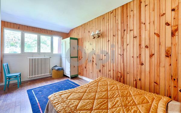 Maison à vendre    6 pièces •  Le Plessis-Robinson