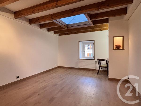 Maison à vendre  10 pièces - 171,66 m2 CRUSEILLES - 74
