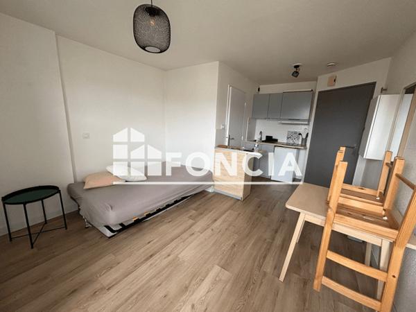 Location Studio meublé 18.3 m² - 28 BD GEORGES POMPIDOU Caen 14000