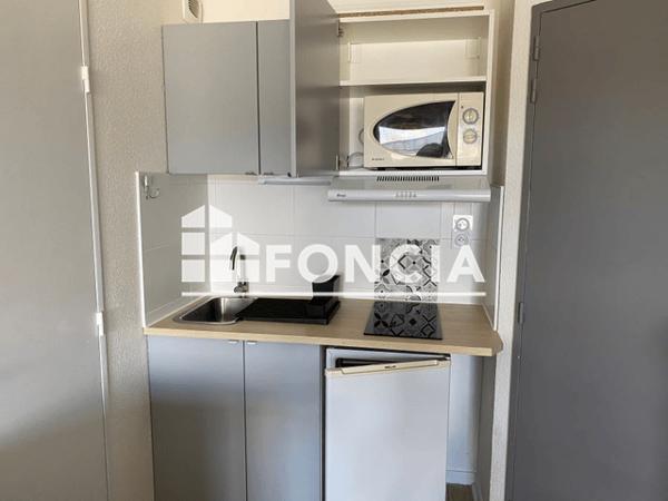 Location Studio meublé 18.3 m² - 28 BD GEORGES POMPIDOU Caen 14000