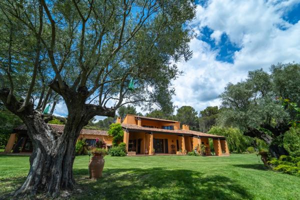 Immobilier Aix-en-Provence (13100) – Propriété 307m2 – 2 100 000 €