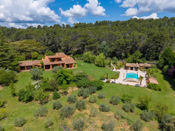 Immobilier Aix-en-Provence (13100) – Propriété 307m2 – 2 100 000 €