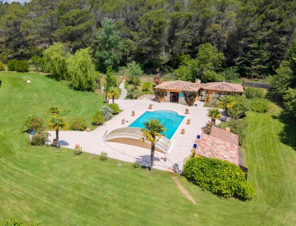 Immobilier Aix-en-Provence (13100) – Propriété 307m2 – 2 100 000 €