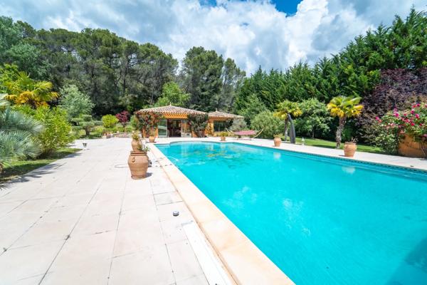 Immobilier Aix-en-Provence (13100) – Propriété 307m2 – 2 100 000 €