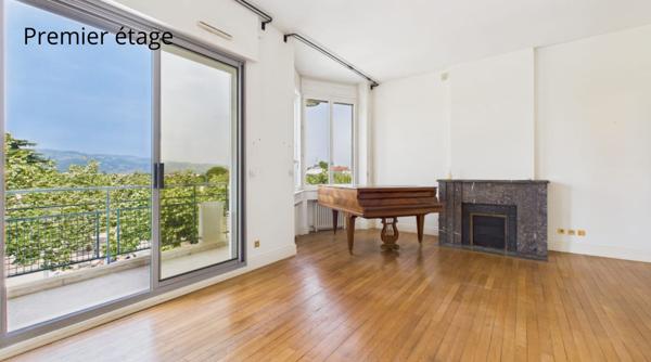 Maison 11 pièces - 301 m² Exclusivité efficity