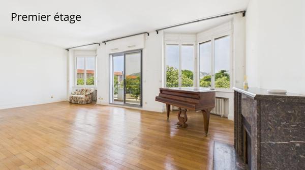 Maison 11 pièces - 301 m² Exclusivité efficity