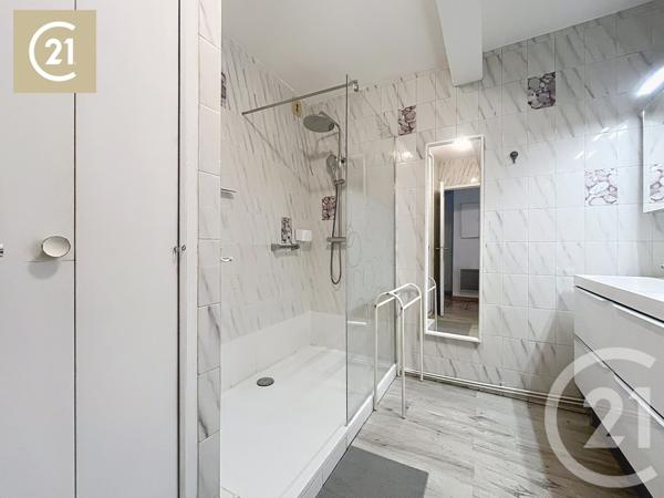 Appartement F3 à vendre  3 pièces - 77,35 m2 BEZIERS - 34