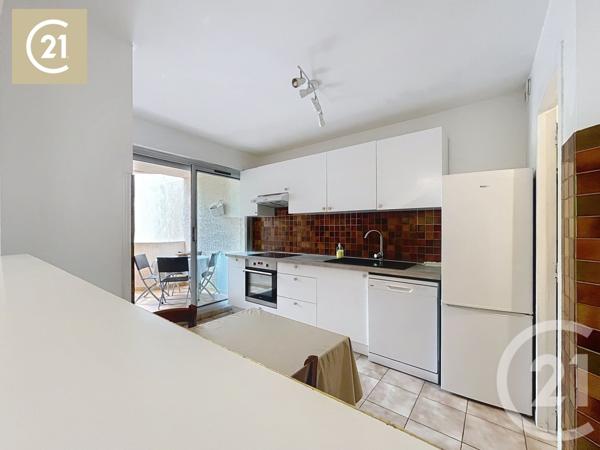 Appartement F3 à vendre  3 pièces - 77,35 m2 BEZIERS - 34