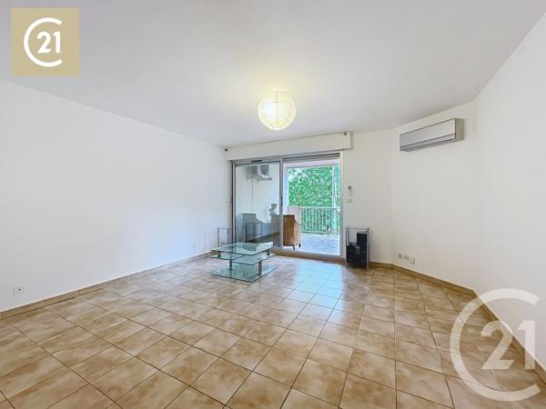 Appartement F3 à vendre  3 pièces - 77,35 m2 BEZIERS - 34