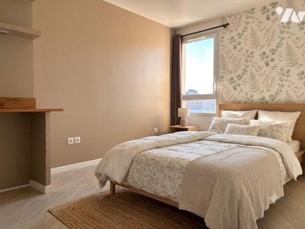 Appartement en dernier étage avec balcon