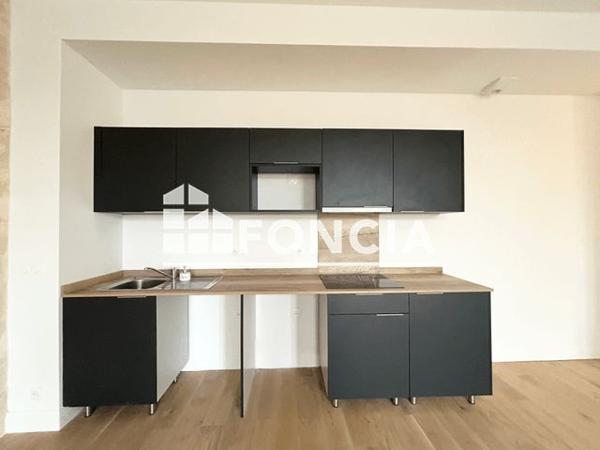 Location Appartement 3 pièces 68.18 m² - 15 RUE CONTRESCARPE Bordeaux 33000