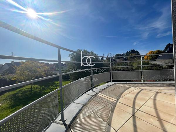 SAINT AVE Maison 7 pièces 234 m²