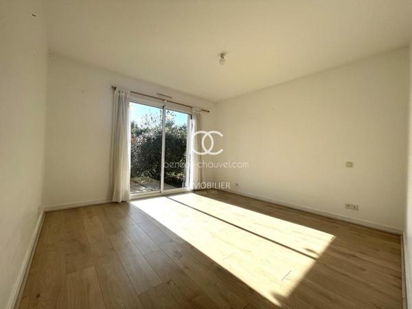 SAINT AVE Maison 7 pièces 234 m²