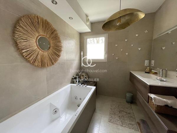 PLOEREN Maison 5 pièces 144 m²