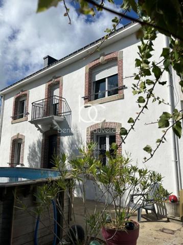 SARZEAU Maison 8 pièces 200 m²