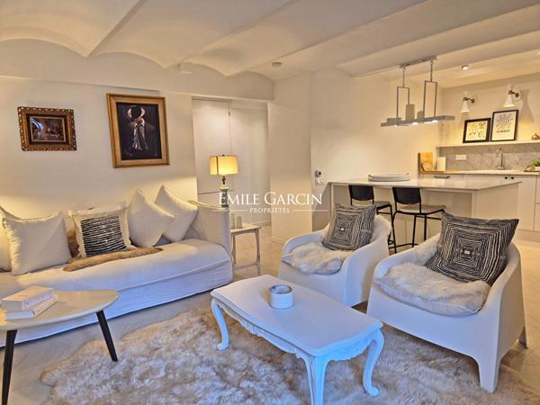Appartement de charme, Cannes plein Centre, au calme.
