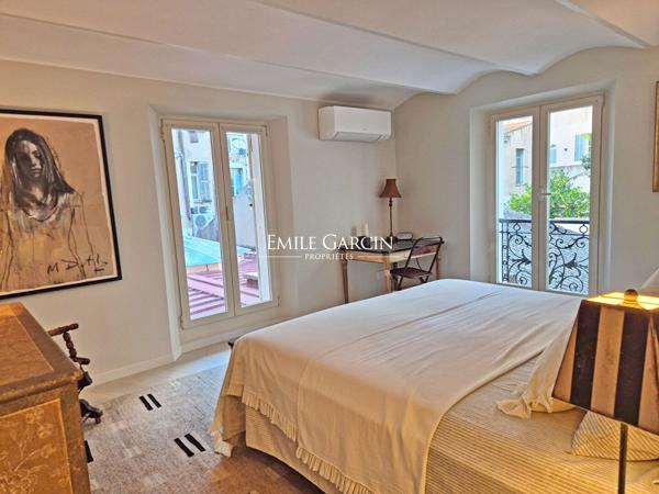 Appartement de charme, Cannes plein Centre, au calme.