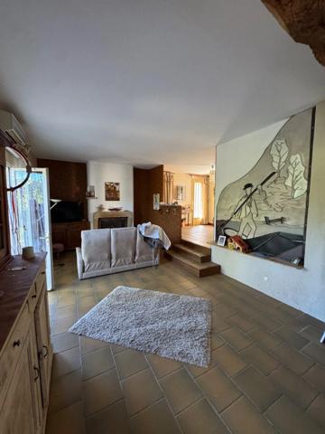 Maison à vendre 6 pièces  (79)