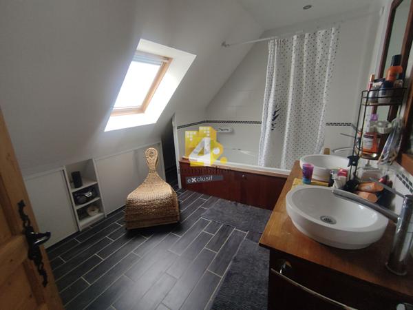 Maison - 6 pièces - 100 m²