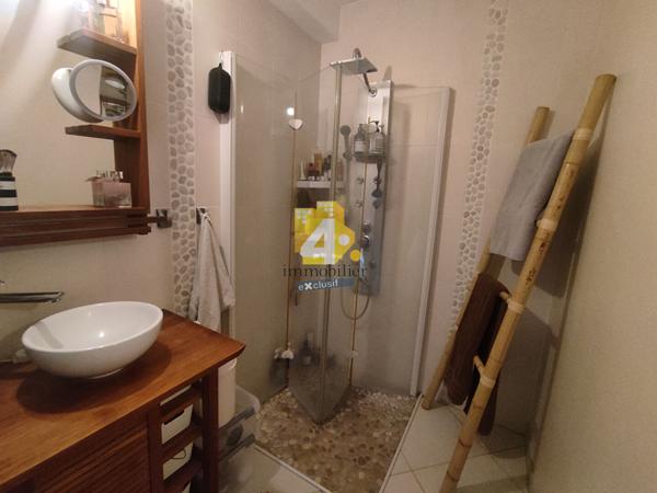 Maison - 6 pièces - 100 m²