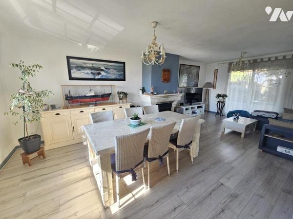 à EMRS LES BAINS, Maison semi mitoyenne 