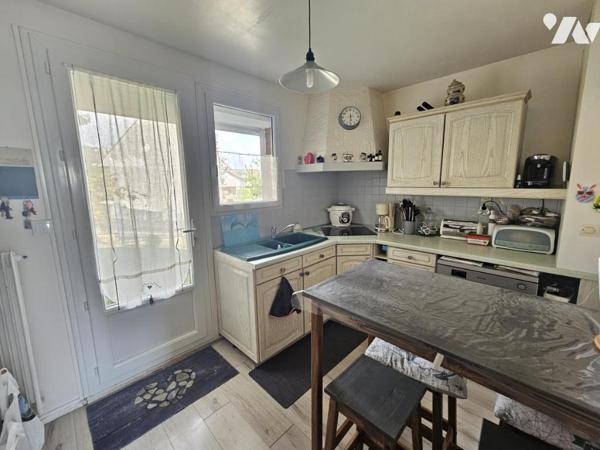 à EMRS LES BAINS, Maison semi mitoyenne 