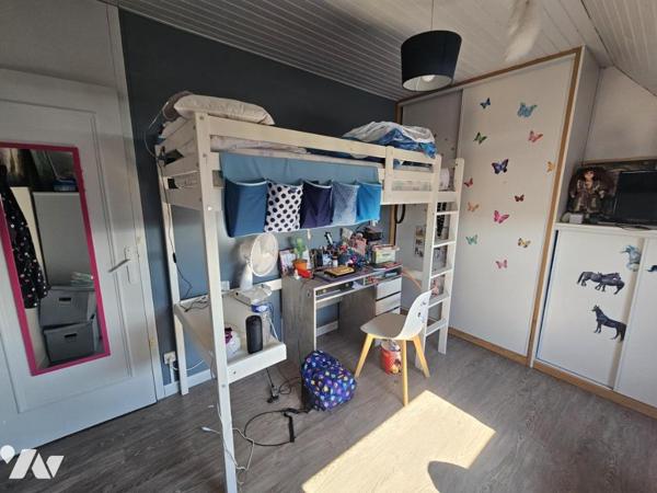 à EMRS LES BAINS, Maison semi mitoyenne 