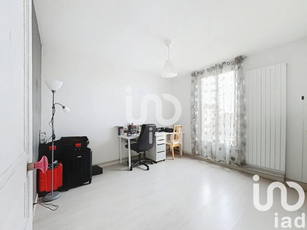 Maison traditionnelle 5 pièces de 104 m² à Montgeron (91230)