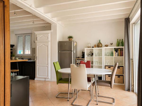 MERIGNAC ARLAC - Maison familiale, 5 chambres avec grand jardin et piscine.