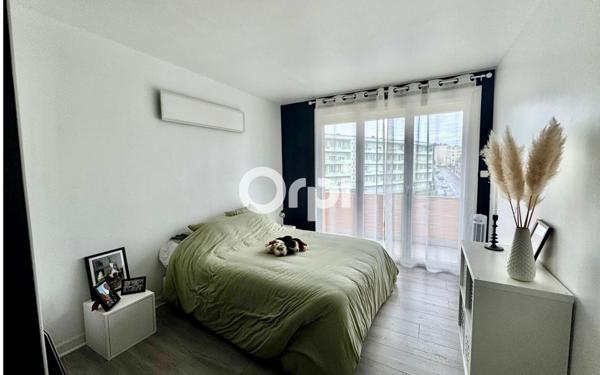 Appartement à vendre    5 pièces • 77 m2 Saint-Quentin