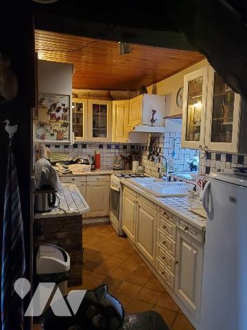Maison à Vendre à Sardent (23250) en Creuse (23),  possible meublée (+4.000 euros)  comprenant ...