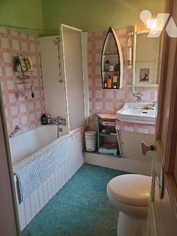 Maison à Vendre à Sardent (23250) en Creuse (23),  possible meublée (+4.000 euros)  comprenant ...