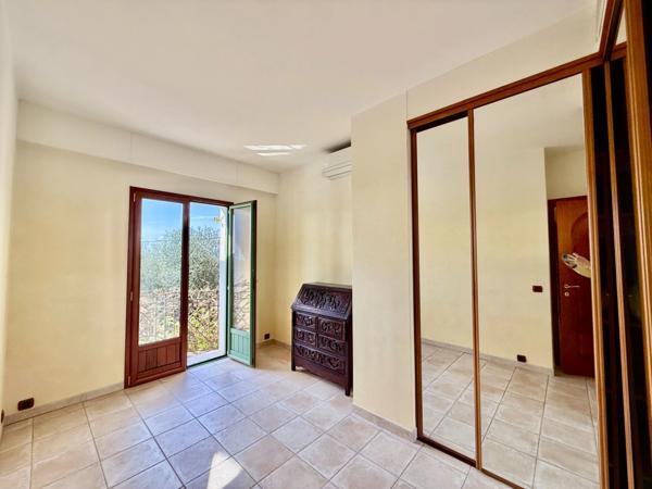 Maison à vendre 5 pièces GRASSE (06)