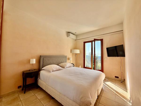 Maison à vendre 5 pièces GRASSE (06)