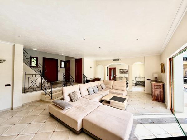 Maison à vendre 5 pièces GRASSE (06)