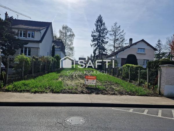 TERRAIN CONSTRUCTIBLE ENTRE 2 GARES à Eragny (95610)