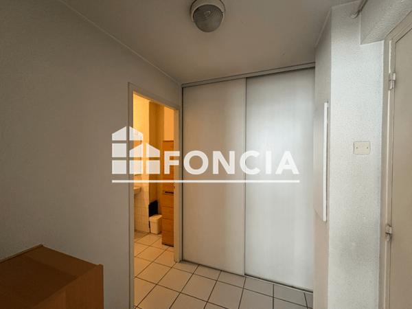 Location Studio meublé 36.89 m² - 75 RUE NICOLAS CHORIER Grenoble 38000