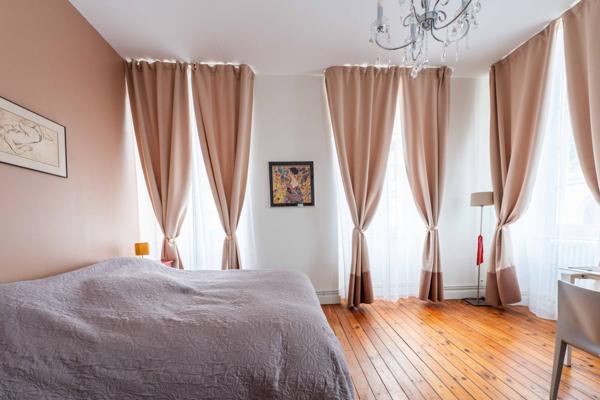 Ensemble immobilier de caractère au cœur du Vieux La Rochelle