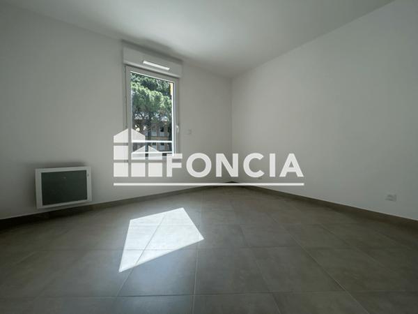 Location Appartement 4 pièces 91.6 m² - Istres 13800