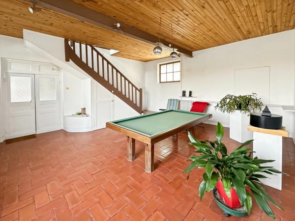 BOISSISE LE ROI (77) Bords de Seine, Maison de caractère 216 m2 environ 7 pièces sur terrain de 700 m2