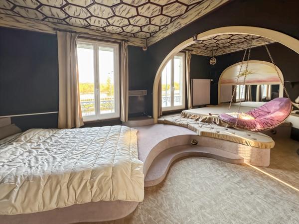 BOISSISE LE ROI (77) Bords de Seine, Maison de caractère 216 m2 environ 7 pièces sur terrain de 700 m2