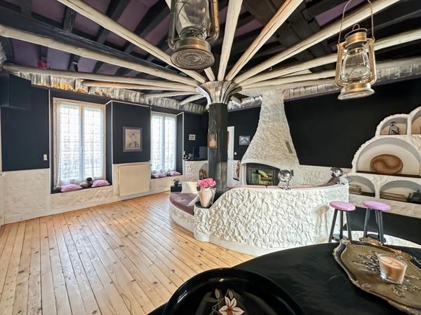 BOISSISE LE ROI (77) Bords de Seine, Maison de caractère 216 m2 environ 7 pièces sur terrain de 700 m2