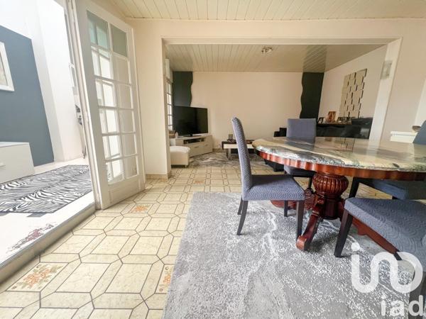 Maison de ville 13 pièces de 195 m² à La Courneuve (93120)